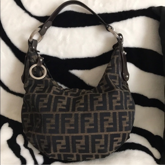 Fendi Handbags - FENDI purse 👜